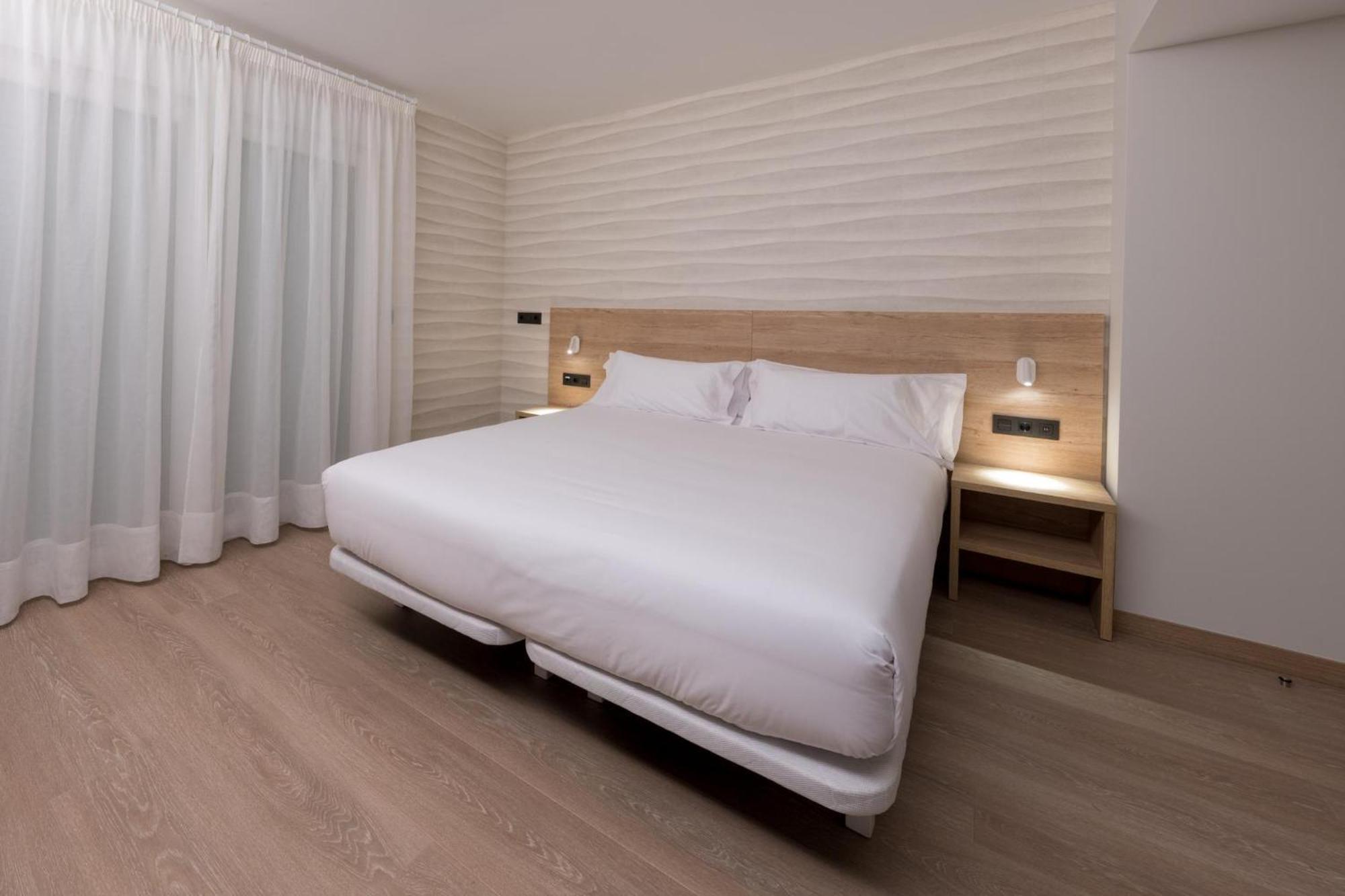 Hotel Spa Meiga Do Mar Кальдебаркос Экстерьер фото