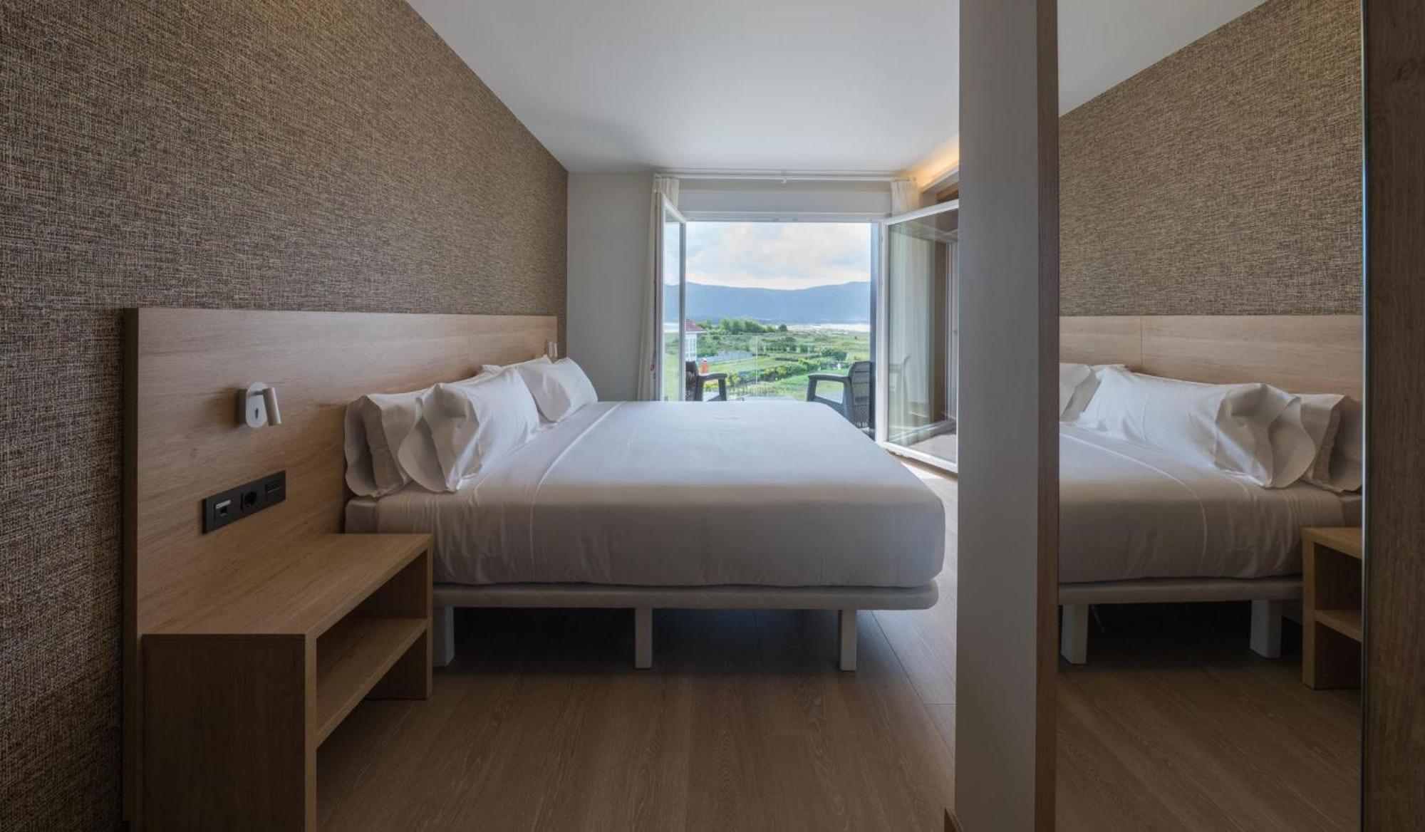 Hotel Spa Meiga Do Mar Кальдебаркос Экстерьер фото